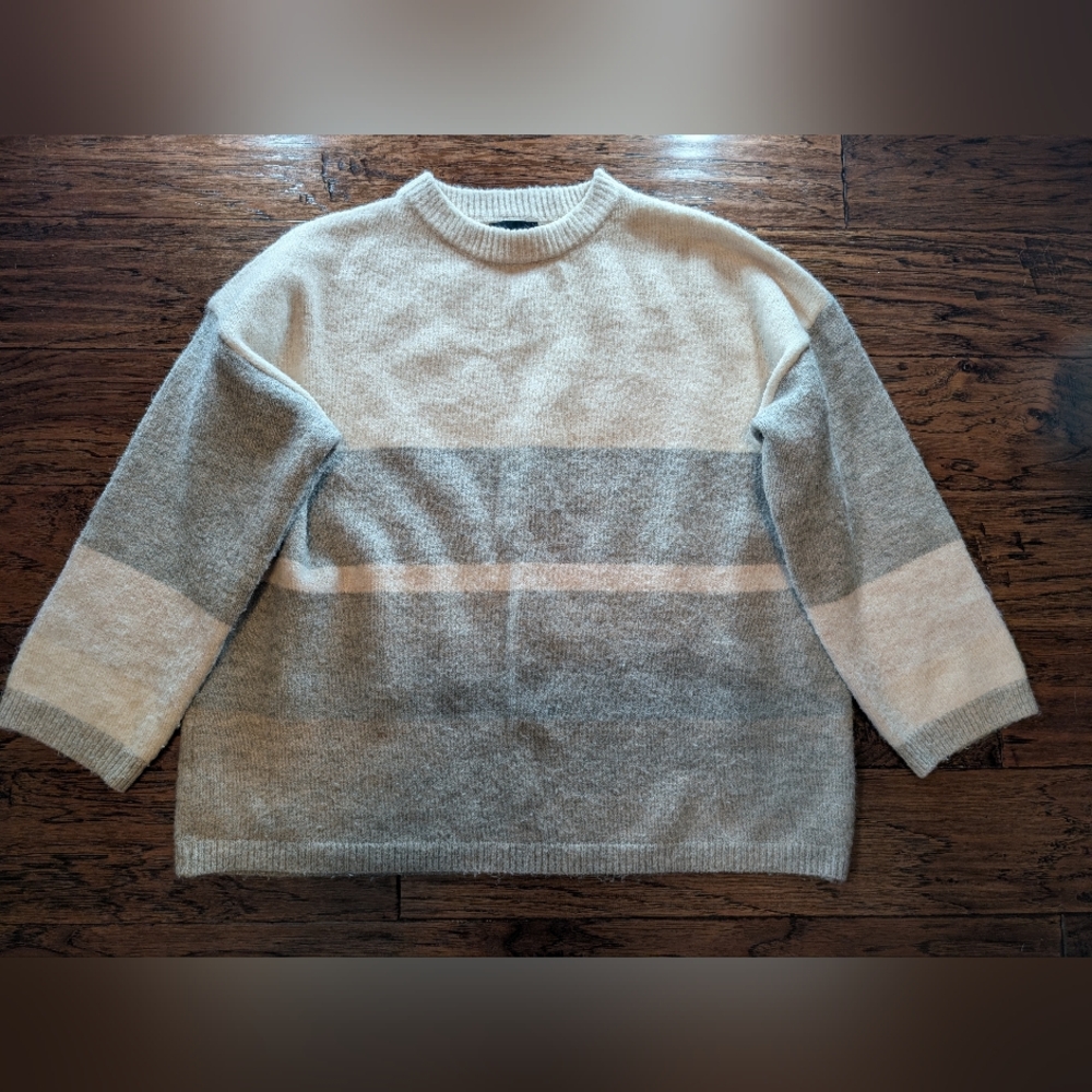 Lumiere Cozy Striped Sweater Size Small